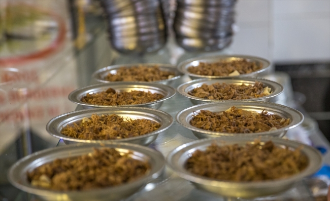 Şanlıurfa'da kahvaltı sofralarını asırlardır 'tirit' süslüyor